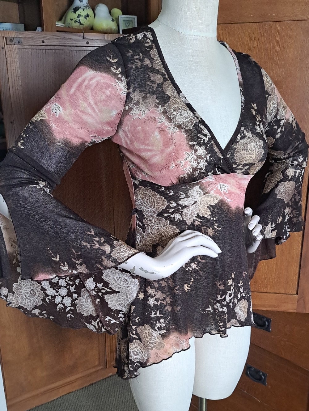 VTG Miss Me Y2K Whimsigoth Asymmetrical Mesh Bell Sleeve Top L - Picture 3 of 9